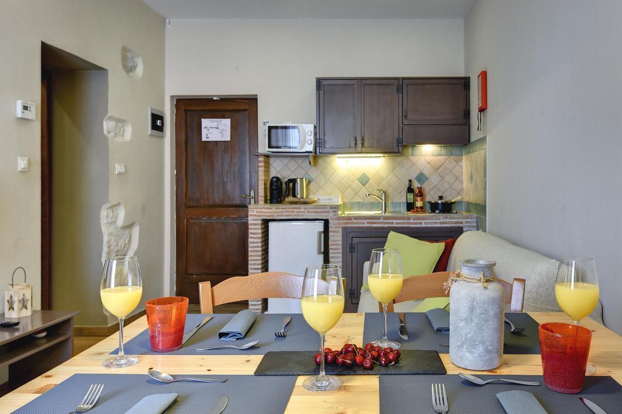 Mimoza Old Town Pula Apartments Bagian luar foto