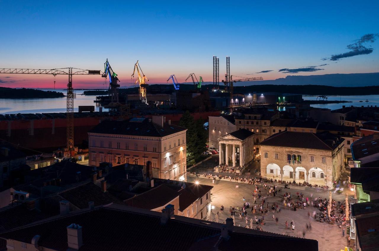 Mimoza Old Town Pula Apartments Bagian luar foto